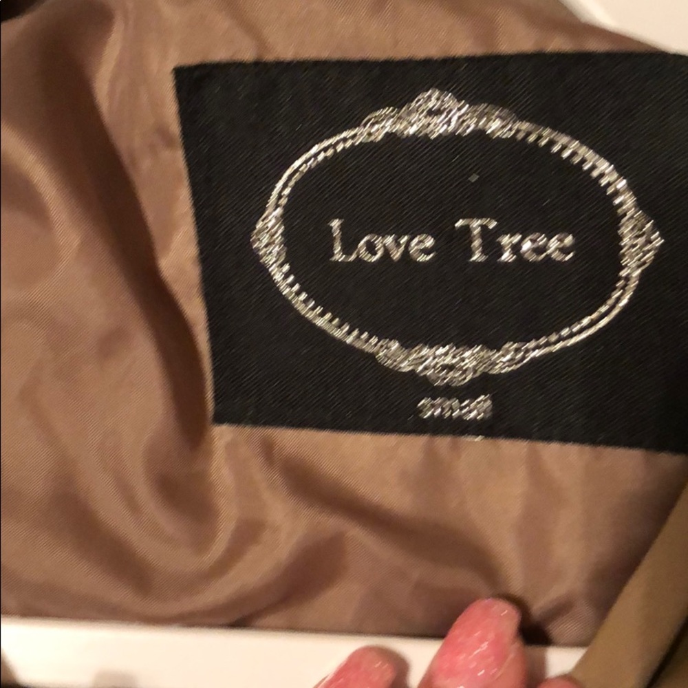 Brown jacket - Picture 2 of 4